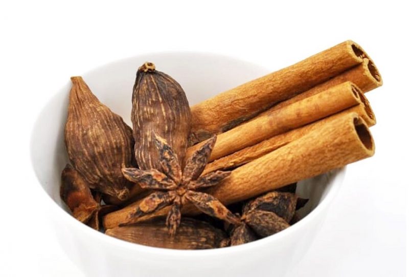 Quế hồi thảo quả - món quà gia vị từ thiên nhiên ban tặng 2 que-hoi-thao-qua-mon-qua-gia-vi-tu-thien-nhien-ban-tan